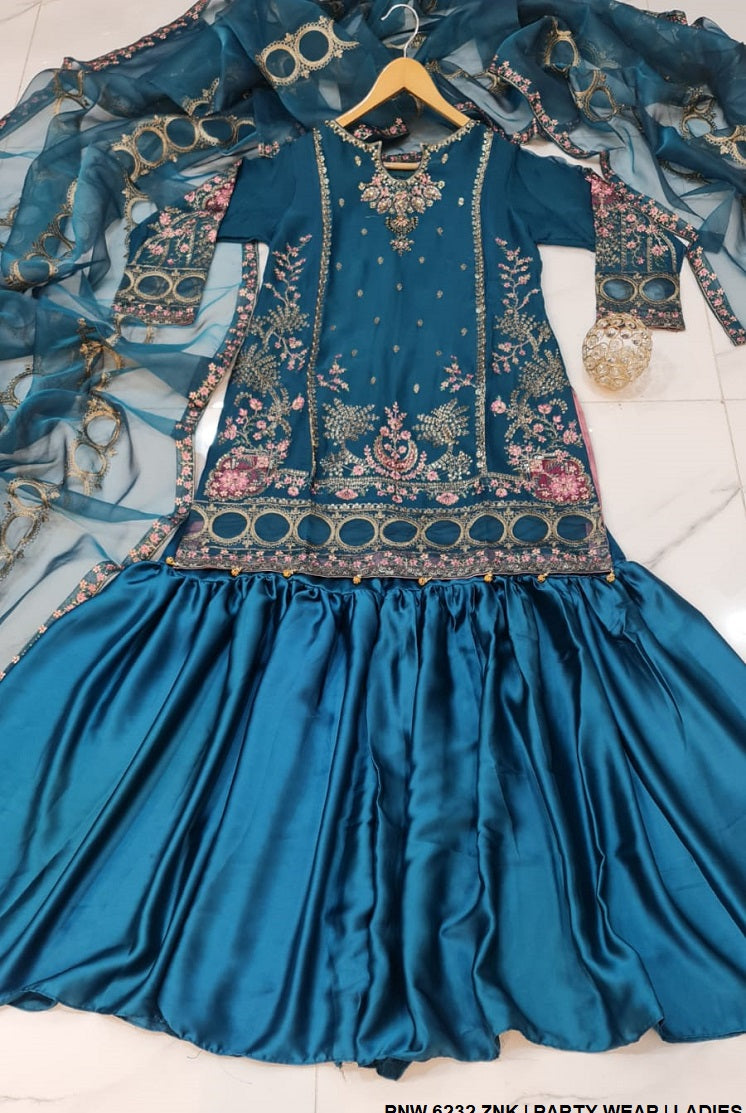 PNW 6232 Pakistani women's chiffon shirt with silk trouser detail view