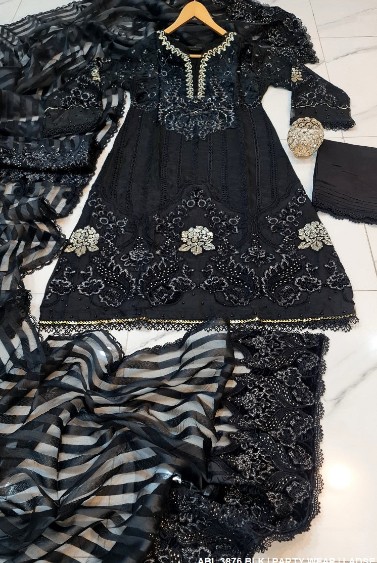 ABL 3876 Pakistani women's masuri net A-Line dress detail view
