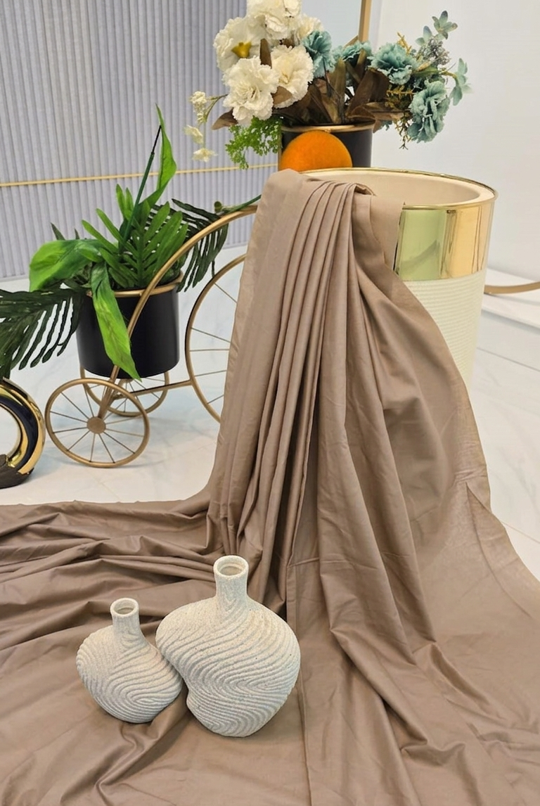 Cotton 2-piece summer collection beige - Pakistani women's lightweight casual cotton suit front view