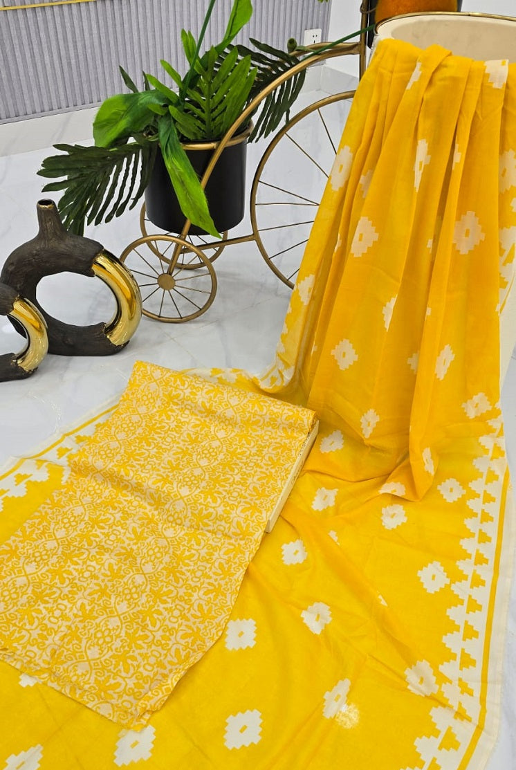 Pakistani women's lawn 2-piece summer casual suit back view