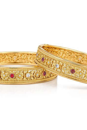 Pakistani women's zaria heritage bangles pair side view