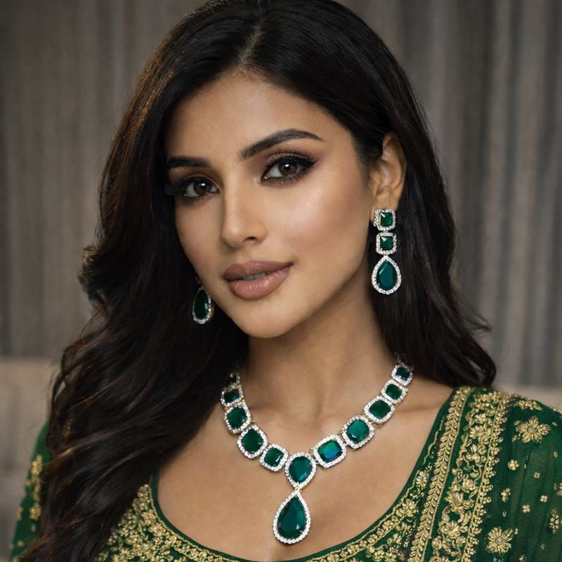 Pakistani women's grace necklace luxury set side view